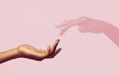 Navigating the Pain of One-Sided Friendships: Therapists Identify the Core Red Flags